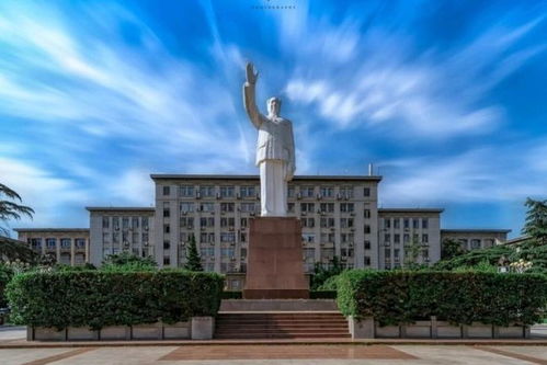 國內(nèi)大學(xué)能有多大 長春坐落在吉大 ,華科大學(xué)生上學(xué)要坐地鐵